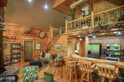 Cabin, 3 Bedrooms | Interior