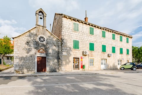 Apartment (Three Bedroom Apartment) | Exterior