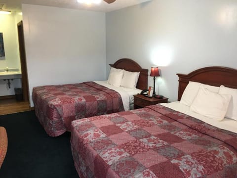 Standard Room, 2 Queen Beds, Non Smoking | Desk, free WiFi, bed sheets