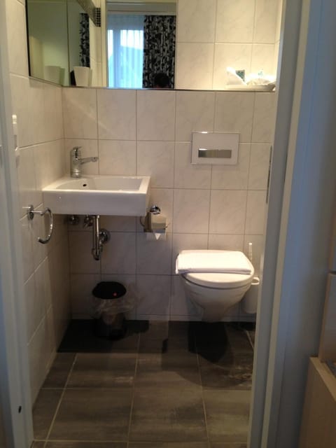 Bathrobes, slippers, towels