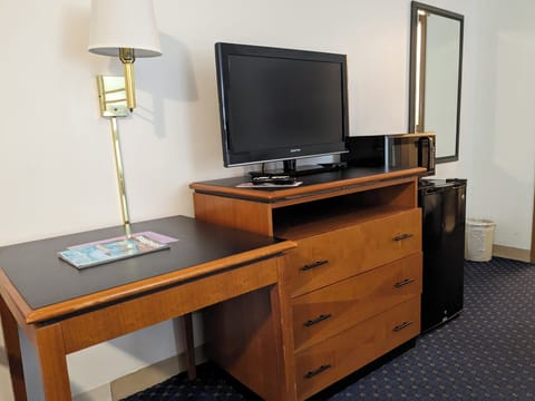 Standard Room with 2 Queen beds | Pillowtop beds, individually decorated, blackout drapes