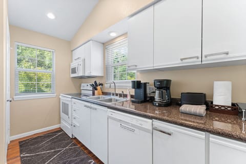 Condo, 2 Bedrooms | Private kitchen | Fridge, microwave, oven, dishwasher