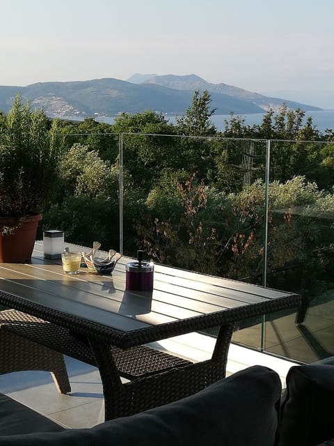 Apartment | Balcony