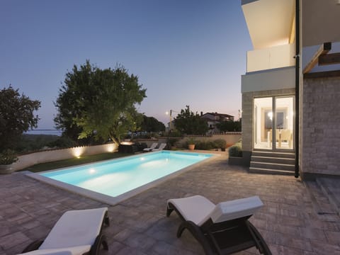 Villa | Pool | Indoor pool, outdoor pool