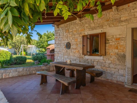 House | Dining