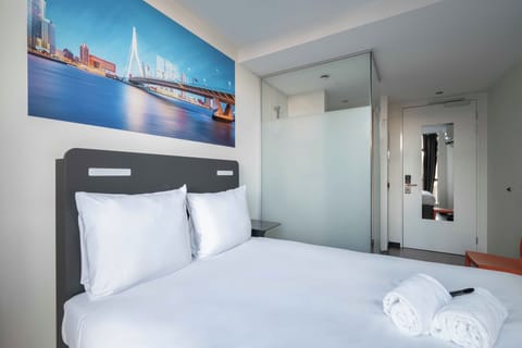 Standard Double Room | Memory foam beds, soundproofing, iron/ironing board, free WiFi