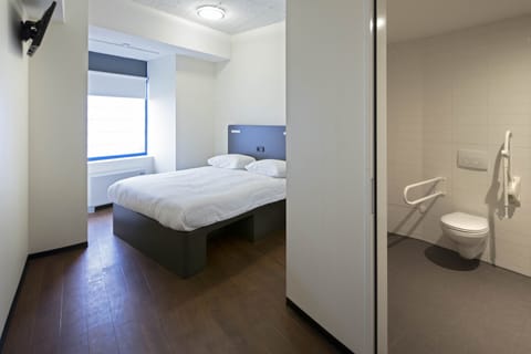 Superior Double Room, Accessible | Iron/ironing board, free WiFi, bed sheets