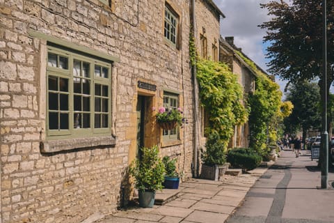 Traditional Cottage, Private Bathroom | Property entrance
