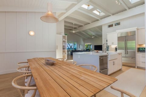 House, 3 Bedrooms | Private kitchen | Fridge, microwave, oven, dishwasher