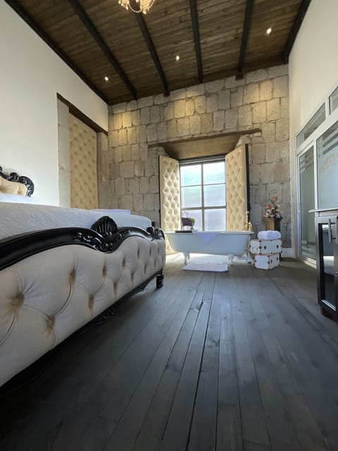 Presidential Studio Suite, 1 Bedroom | Bathroom | Shower, rainfall showerhead, hair dryer, heated floors (bathroom)