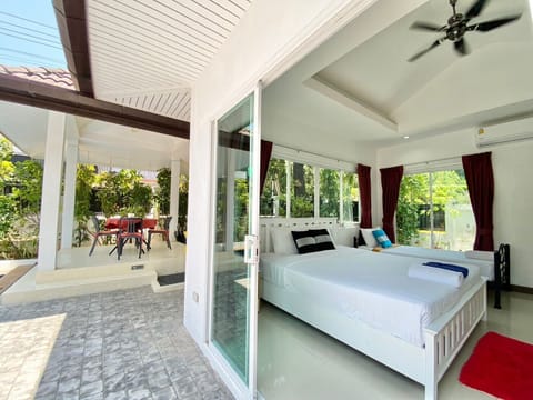 Family Villa, 4 Bedrooms, Private Pool, Mountain View | 4 bedrooms, pillowtop beds, in-room safe, desk
