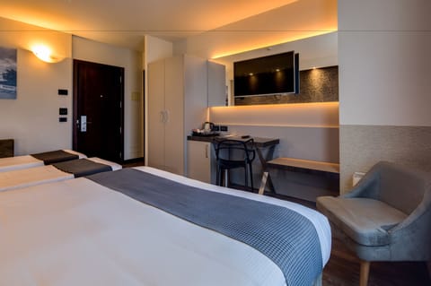 Minibar, in-room safe, desk, soundproofing