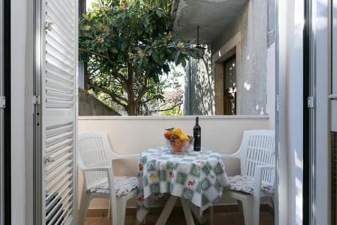 Apartment (One-Bedroom Apartment with Balcony) | Exterior