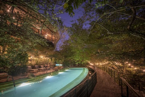 3 outdoor pools