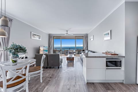 Superior Apartment, 1 King Bed, Ocean View | 1 bedroom, individually decorated, individually furnished