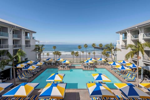 Outdoor pool, cabanas (surcharge), pool umbrellas