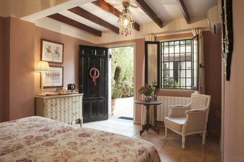 Standard Double Room | In-room safe, individually decorated, individually furnished, free WiFi