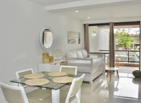 Basic Apartment | Living area | 22-inch flat-screen TV with cable channels, TV