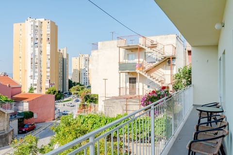 Apartment (Three Bedroom Apartment with Balcony) | Balcony
