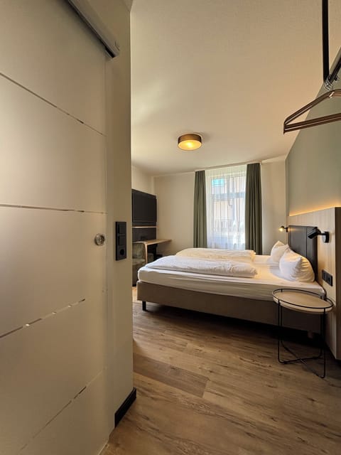 Minibar, in-room safe, desk, soundproofing
