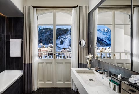 Belle Epoque Room | Premium bedding, down comforters, pillowtop beds, free minibar items