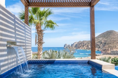 2 outdoor pools, pool umbrellas, sun loungers