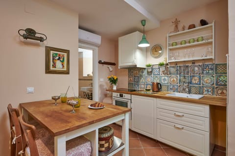 Apartment (One-Bedroom Apartment with Terrace) | Interior