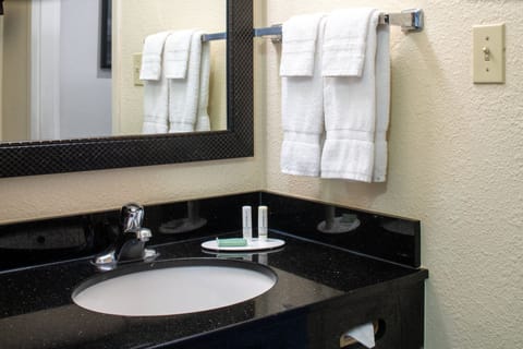 Premium bedding, in-room safe, desk, iron/ironing board