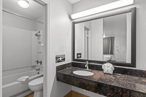 Room, 2 Queen Beds, Non Smoking | Bathroom | Free toiletries, hair dryer, towels