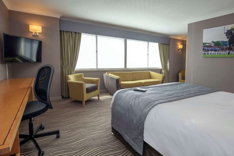 Superior Room, Multiple Beds, Non Smoking | Premium bedding, in-room safe, desk, laptop workspace