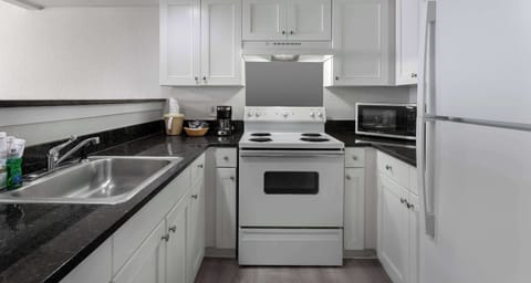 Suite, 2 Queen Beds, Kitchen, Oceanfront (with Sofabed) | Private kitchen | Fridge, microwave, coffee/tea maker