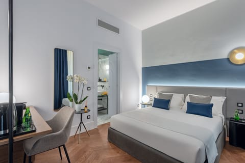Comfort Room | Frette Italian sheets, premium bedding, down comforters
