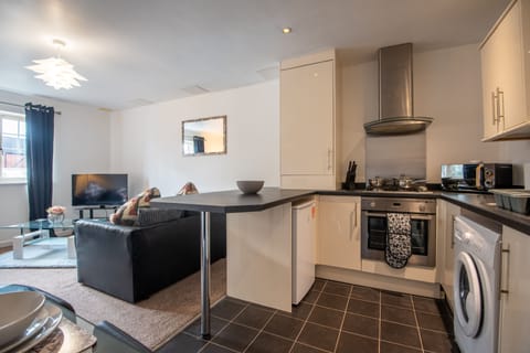 Apartment, Private Bathroom (No.10) | Shared kitchen