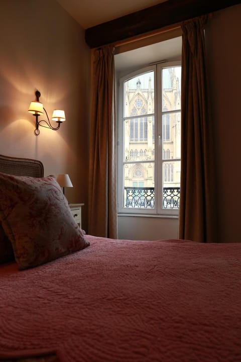 Soundproofing, iron/ironing board, free WiFi, bed sheets