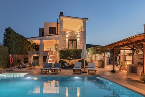 Front of property - evening/night