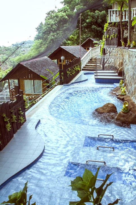 Sauna, hot tub, body treatments, body scrubs, facials, reflexology