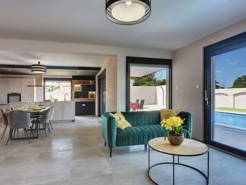 Villa | Dining