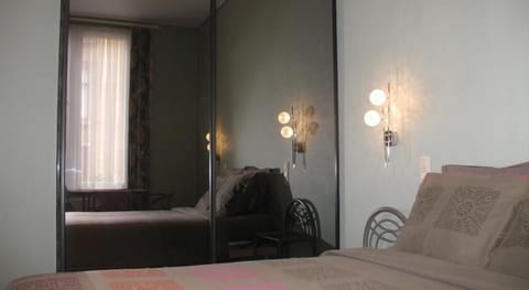 Individually decorated, free WiFi