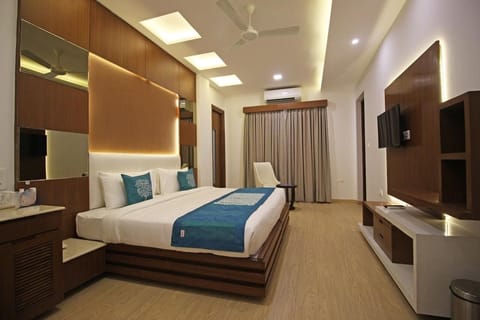 Deluxe Room | Blackout drapes, soundproofing, free WiFi, bed sheets