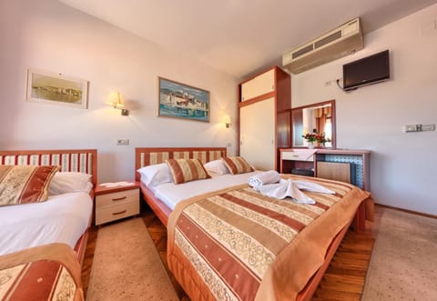 Minibar, in-room safe, blackout drapes, soundproofing