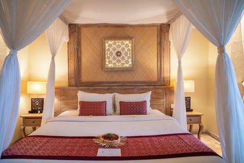 Suite Room Valley View | Minibar, in-room safe, individually decorated, individually furnished