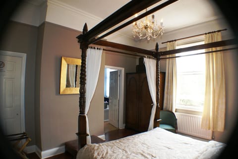 Deluxe Room | Desk, free WiFi, bed sheets