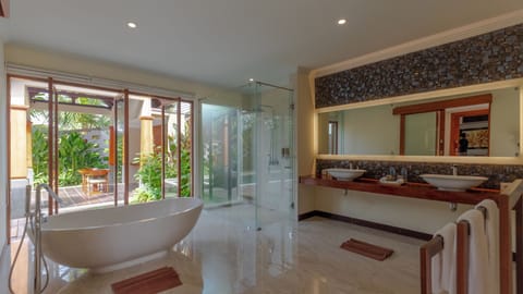 One Bedroom Garden Pool Villa | Bathroom | Free toiletries, hair dryer, bathrobes, slippers