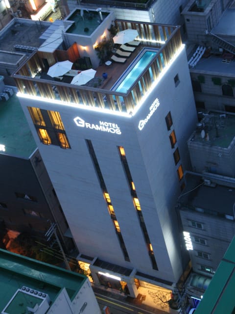 Front of property - evening/night
