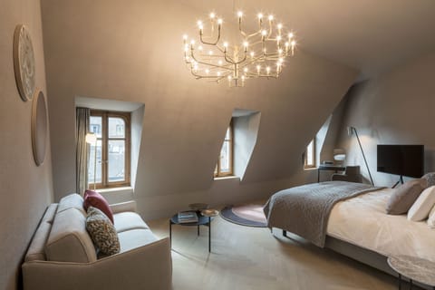 Junior Suite | Premium bedding, down comforters, free minibar, in-room safe