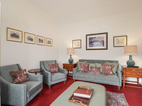 Cottage | Living area