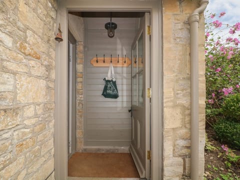 Cottage | Exterior detail