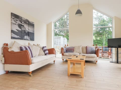 Cottage | Living area