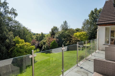 Cottage | Property grounds