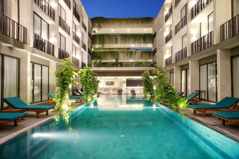 Outdoor pool, open 7:00 AM to 7:00 PM, sun loungers